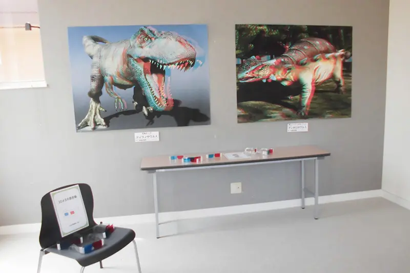 住宅展示場内には、飛び出す３Ｄ恐竜ポスターを設置して、更に楽しめる工夫を。