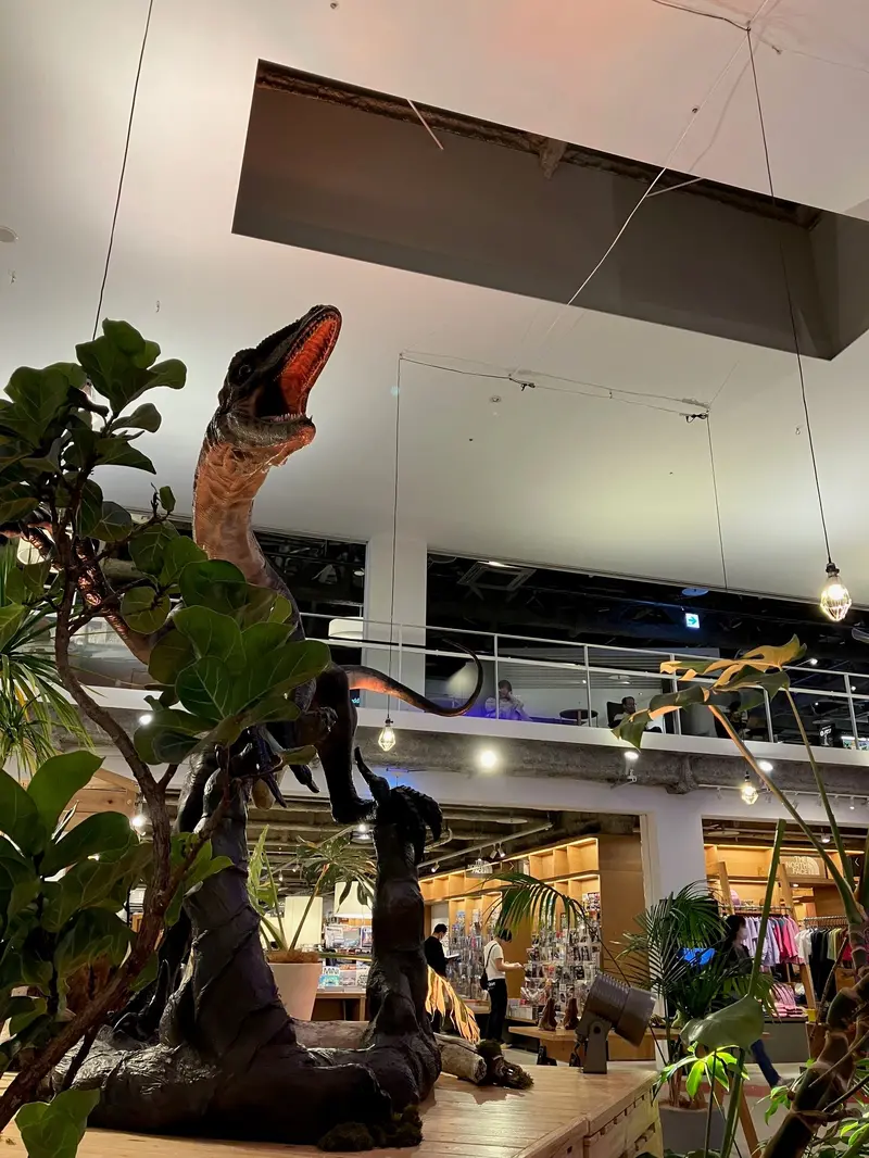 イベントスペースの中央にレイアウトしていただきました。