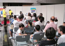 ブイアール映像体験で大賑わい。大型コンベンション会場での成功例