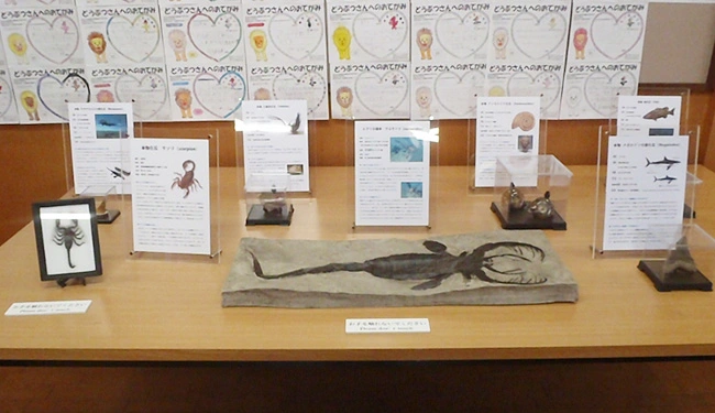 フィギュアの他、古代生物の展示品もイベントに華を添えました。