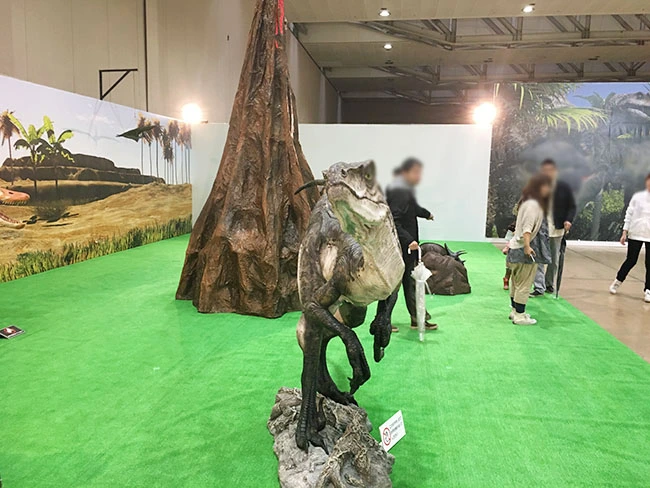 デイノニクス（口閉じバージョン）。